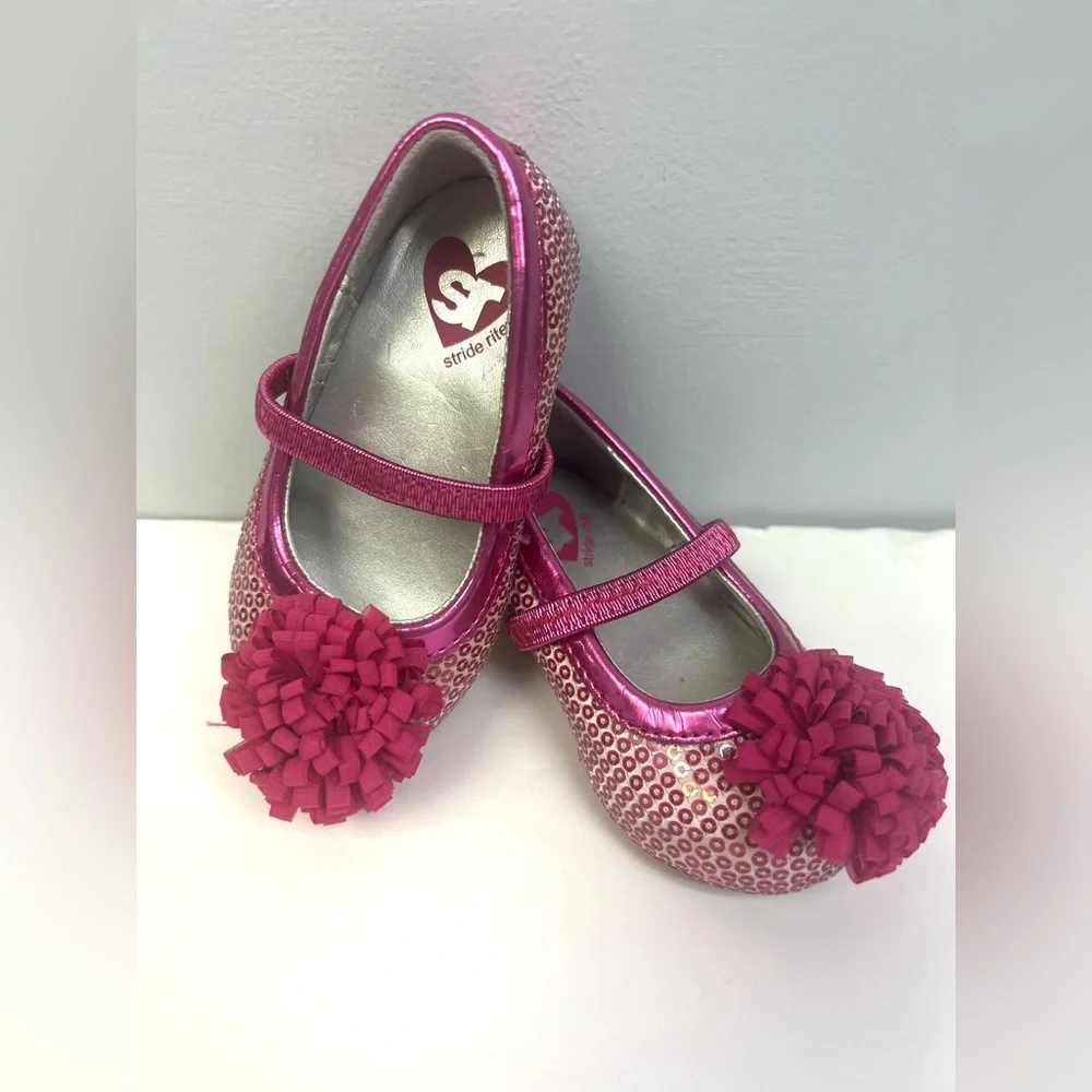Stride Rite-‎ Girls shoes w/ Pink Puff, Size: Baby-4M, great condition